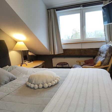 Chez Monsieur Bed and Breakfast Florenville Exteriör bild