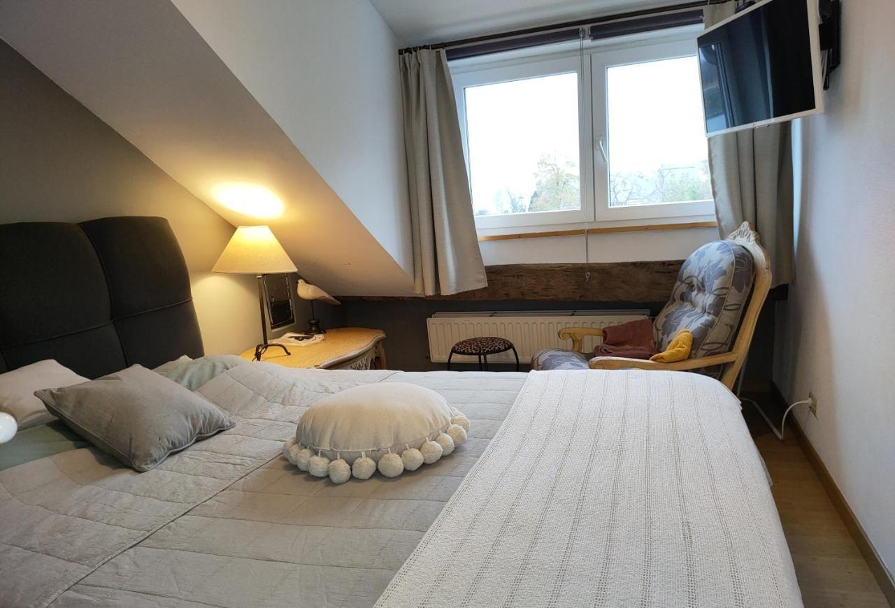 Chez Monsieur Bed and Breakfast Florenville Exteriör bild